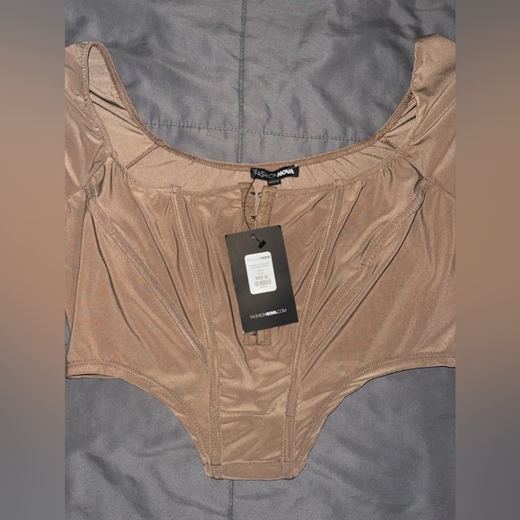 Dangerous Temptation Long Sleeve Corset - Picture 6 of 7